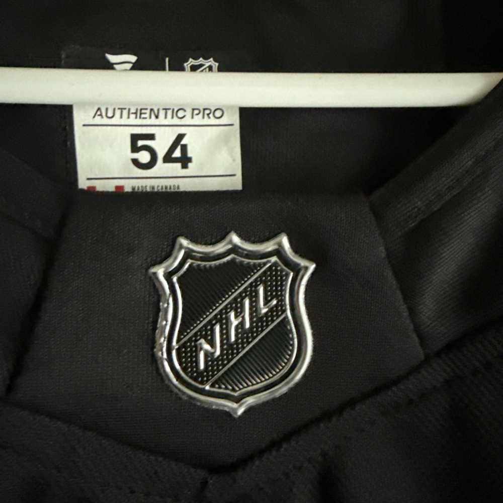 Men’s Fanatics Elias Pettersson #40 Vancouver Canucks NHL Jersey Sz 54 - RARE - Picture 4 of 7